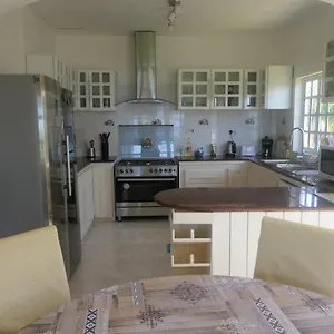 Holiday home Tropical Garden Self Catering, Victoria