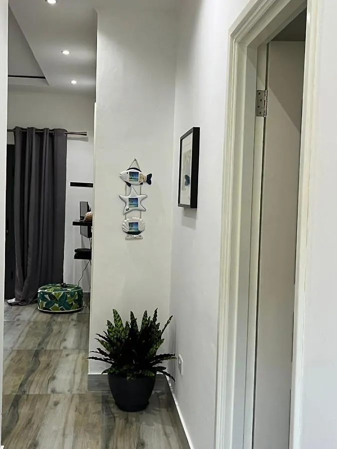 Jasmine Stay Self-Catering Apartments Виктория 0*,